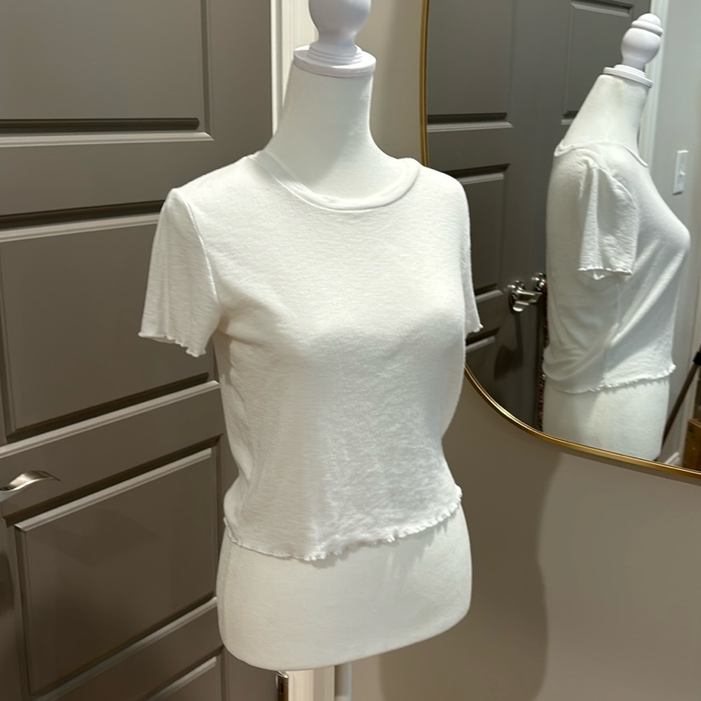 Aerie ribbed white Tee!
